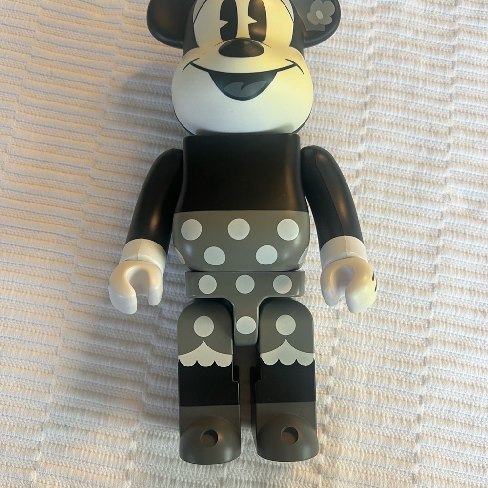 Bearbrick Disney Minnie Mouse B&W Version
